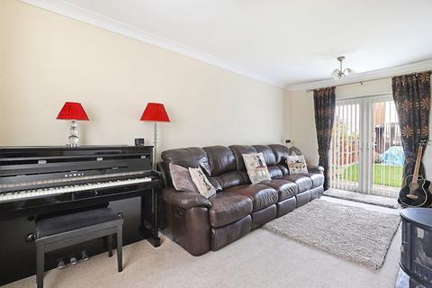 24 Beamish Close, North Weald, Epping, CM16 6JN