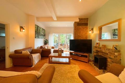 undefined, Ferrie Lane, Symonds Yat West, HR9