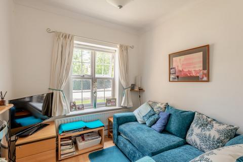 53 Azalea Close, London Colney, St Albans, AL2 1UA