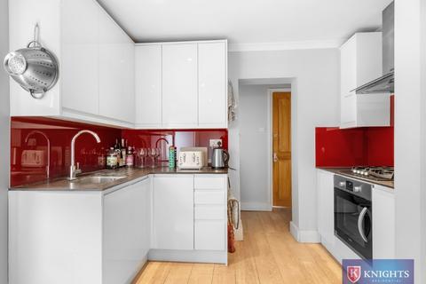 49 Winchelsea Road, London, N17 6XJ