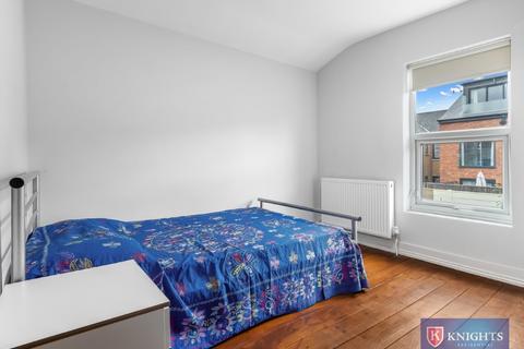 49 Winchelsea Road, London, N17 6XJ