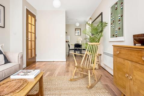 2 bedroom apartment for sale - Highwood Close, East Dulwich, London, SE22