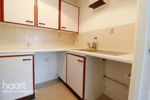 1 bedroom flat for sale - Roseacre Gardens, Welwyn Garden City