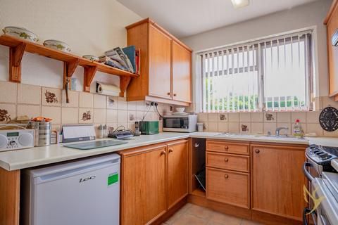 121 Bewdley Road, Stourport-on-severn, DY13 8XX