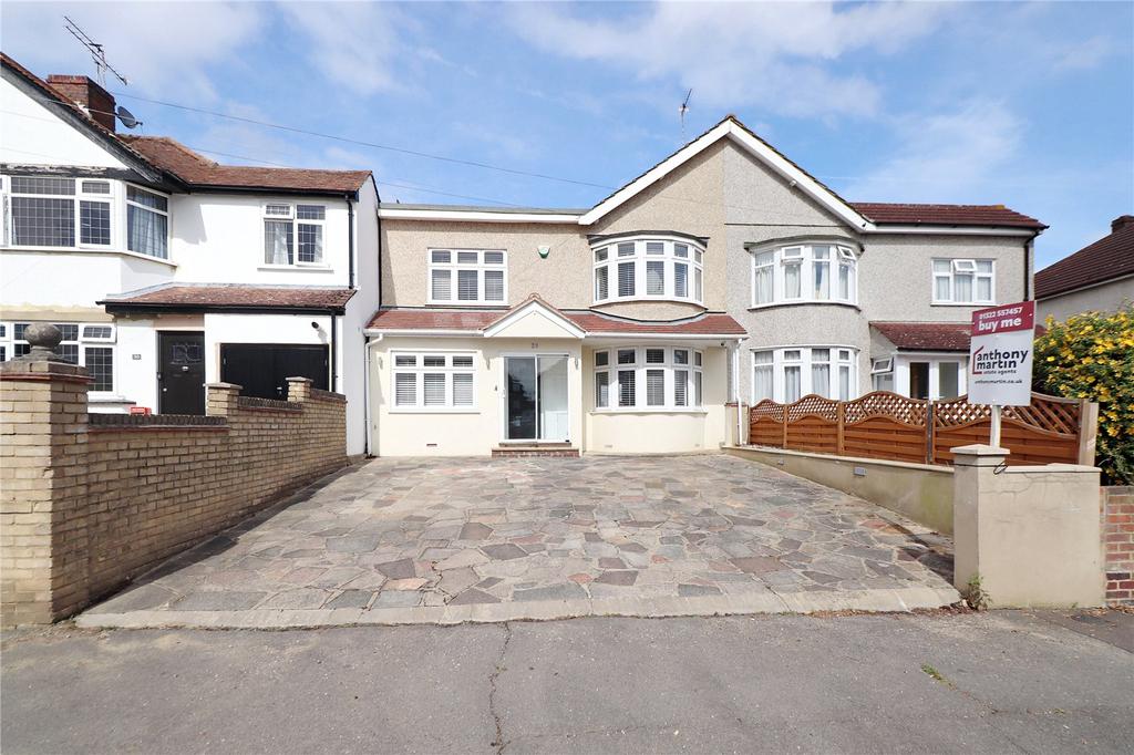 Appledore Avenue, Bexleyheath, Kent, DA7 5 bed semidetached house for