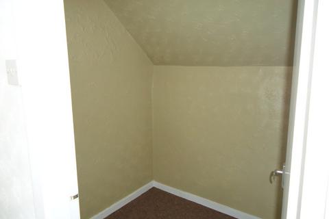 16 Brompton Mount, Leeds, LS11 6HY