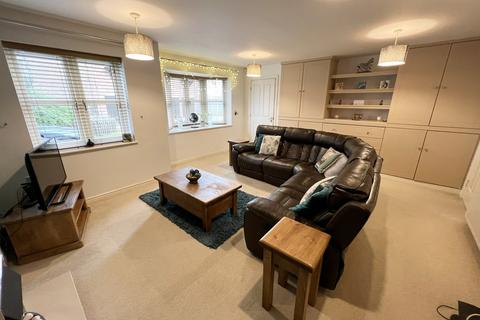 22 Calcutt Way, Shirley, Solihull, B90 1RS