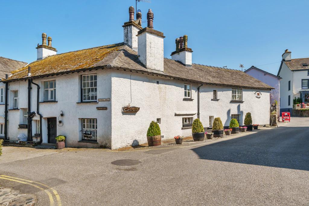 2 Brown Cow Cottages, Hawkshead, Ambleside, Cumbria, LA22 0PH 3 bed ...