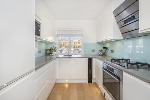 3 Mews Street, London, E1W 1UG