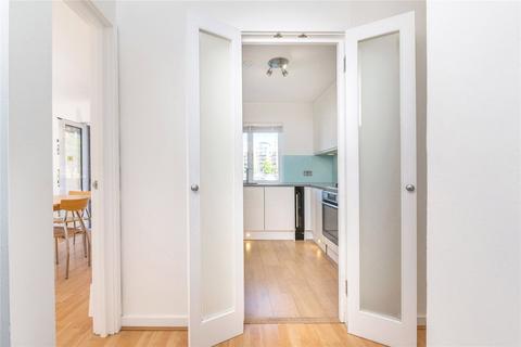 3 Mews Street, London, E1W 1UG
