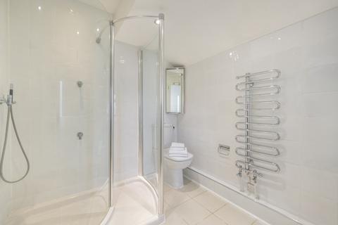3 Mews Street, London, E1W 1UG