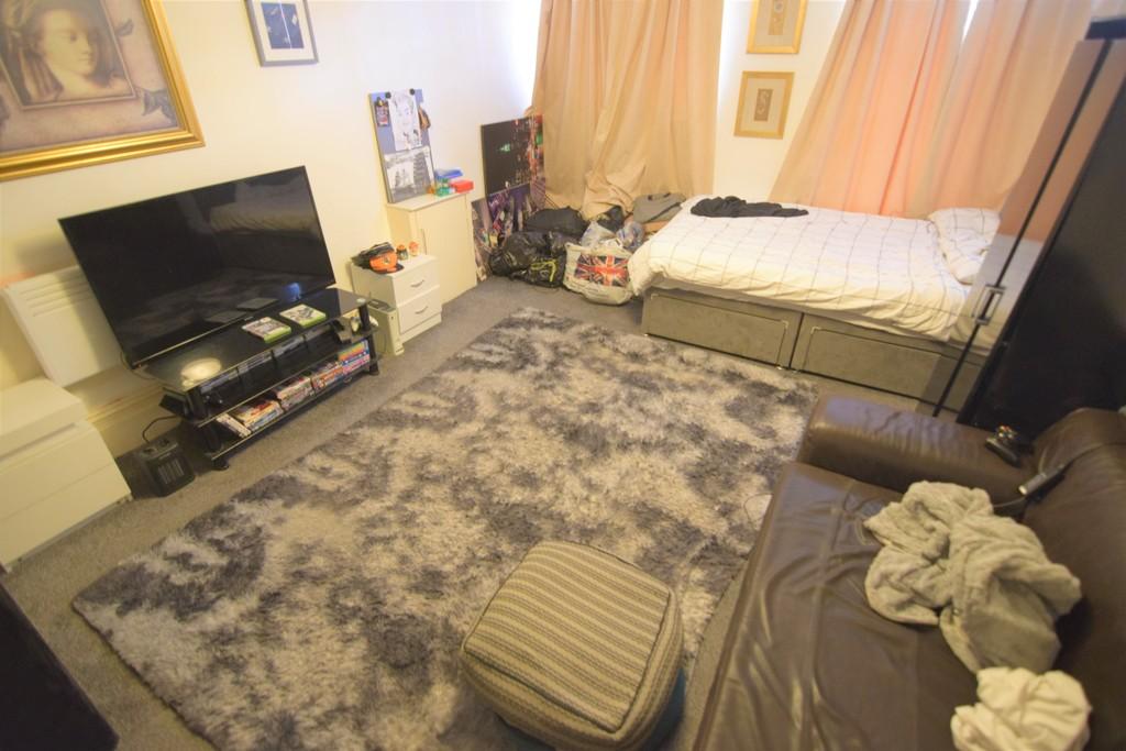 Flat 1 lounge