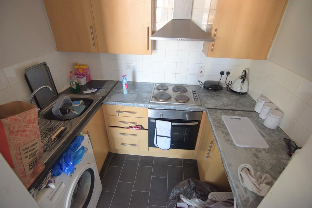 Flat 4 kitchen