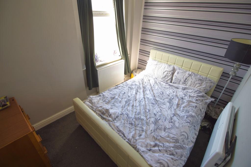 Flat 4 bedroom