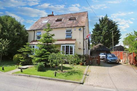 Yew Tree Cottage Brick End, Broxted, Dunmow, CM6 2BL