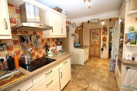 Yew Tree Cottage Brick End, Broxted, Dunmow, CM6 2BL