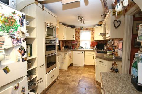 Yew Tree Cottage Brick End, Broxted, Dunmow, CM6 2BL