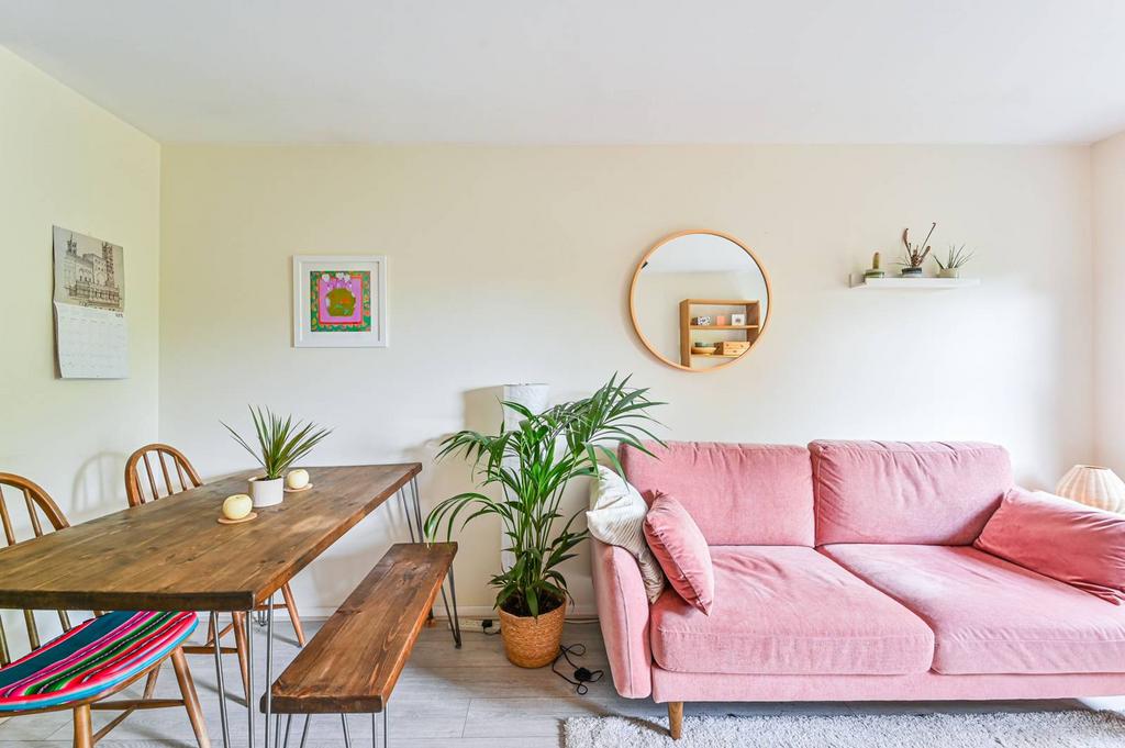 Manor Mount, Forest Hill, London, SE23 1 bed flat for sale £300,000