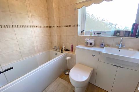 58 Ashley Coombe, Warminster, BA12 9QU