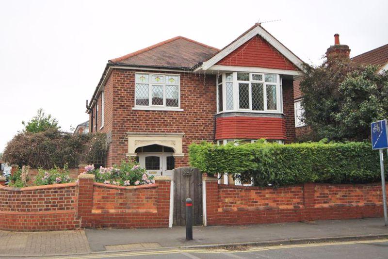 HENEAGE ROAD, GRIMSBY 4 bed detached house for sale £325,000