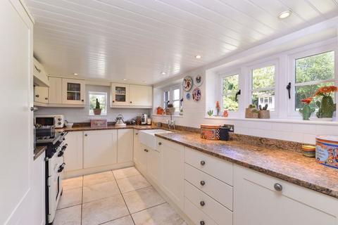 3 bedroom detached house for sale, Guildford Road, Loxwood