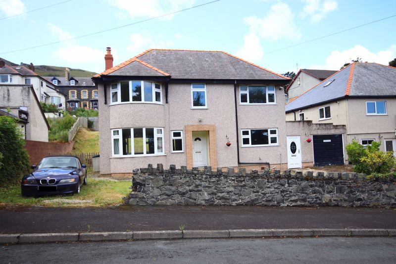 Paradise Road, Penmaenmawr 3 bed detached house for sale £325,000