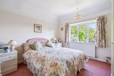 36 Bottrells Lane, Chalfont St Giles, HP8 4EY