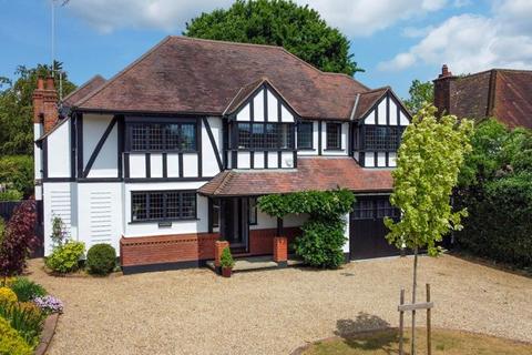 5 bedroom detached house for sale, Coombe Rise, Brentwood CM15
