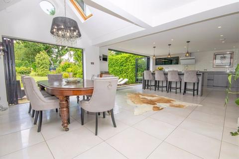 5 bedroom detached house for sale, Coombe Rise, Brentwood CM15