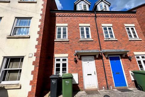 4 bedroom terraced house to rent, Newtown Road, Hereford