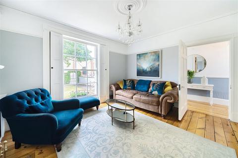 68 Fairview Road, Cheltenham, GL52 2EH