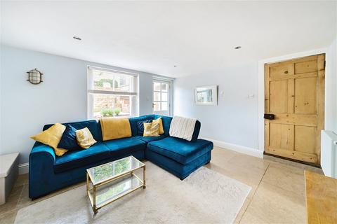 68 Fairview Road, Cheltenham, GL52 2EH