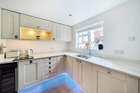 68 Fairview Road, Cheltenham, GL52 2EH
