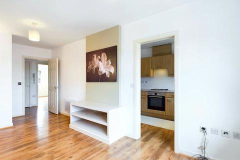 1 bedroom apartment to rent, Scott Road, Edgware HA8