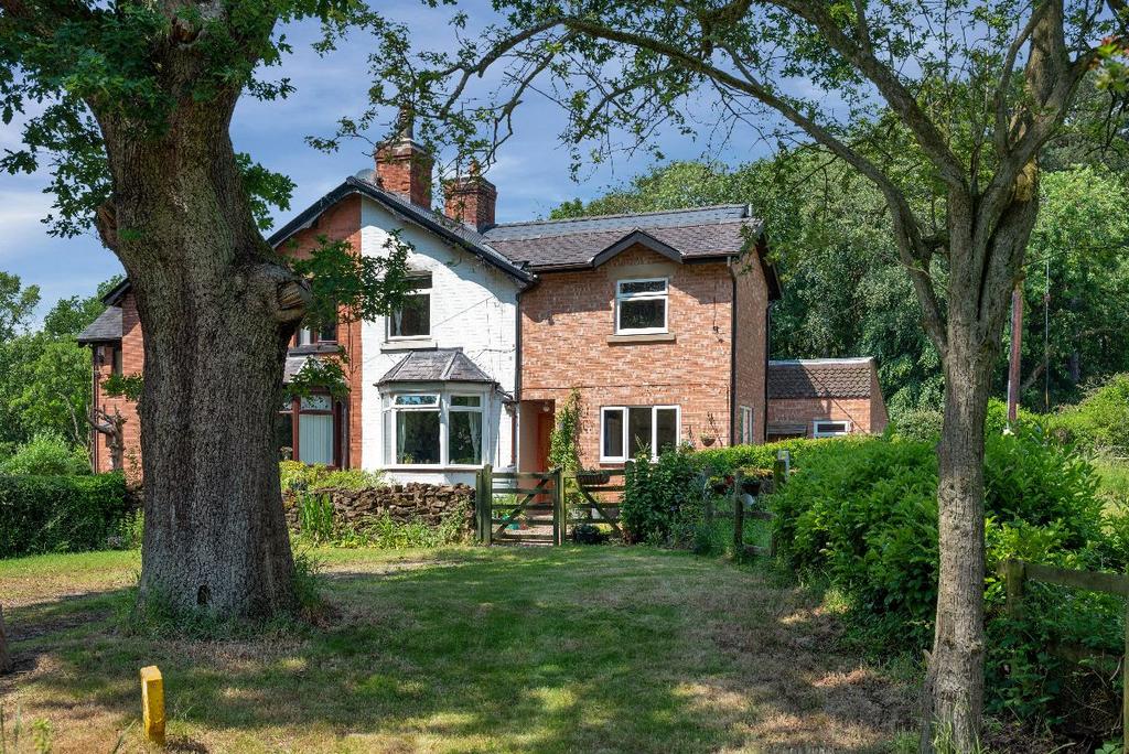 2 Hagg Nook Cottages, Newstead Abbey Park 4 bed semidetached house for