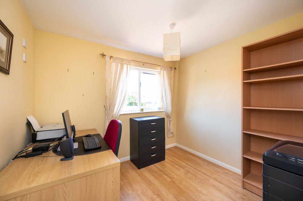 Double Bedroom/Study