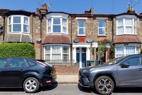22 Kitchener Road, London, N2 8AS