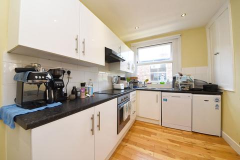 22 Kitchener Road, London, N2 8AS