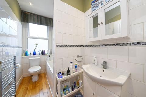 22 Kitchener Road, London, N2 8AS