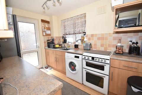 12 Garden Close, Exeter, EX2 5PA