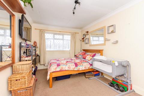 44 Sidcup Hill, Sidcup, DA14 6HY