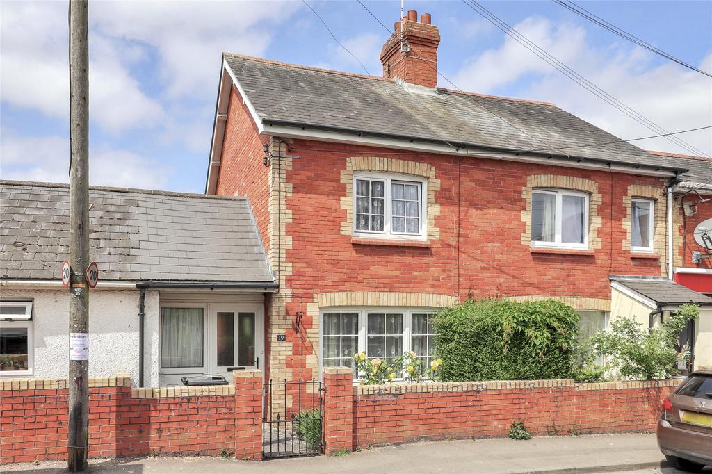Station Road, Hemyock, Cullompton, Devon, EX15 3 bed terraced house for