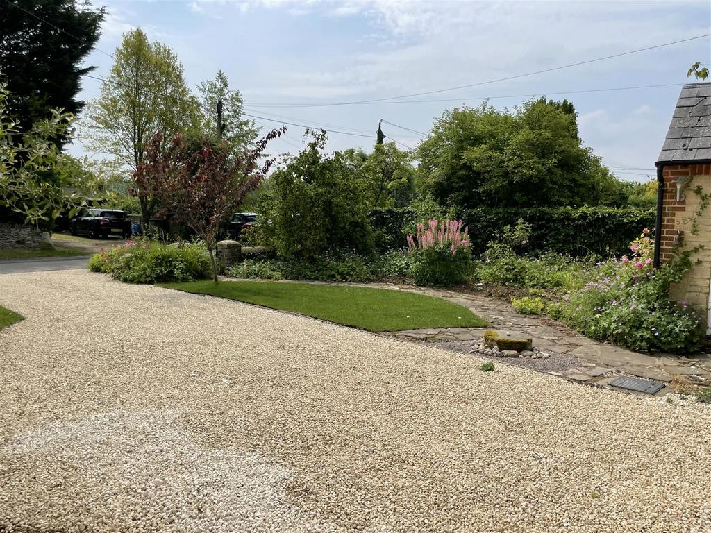 Driveway.JPG