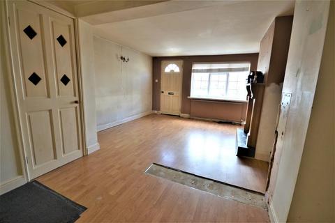 2 bedroom end of terrace house for sale - Lilian Road, Burnham-On-Crouch