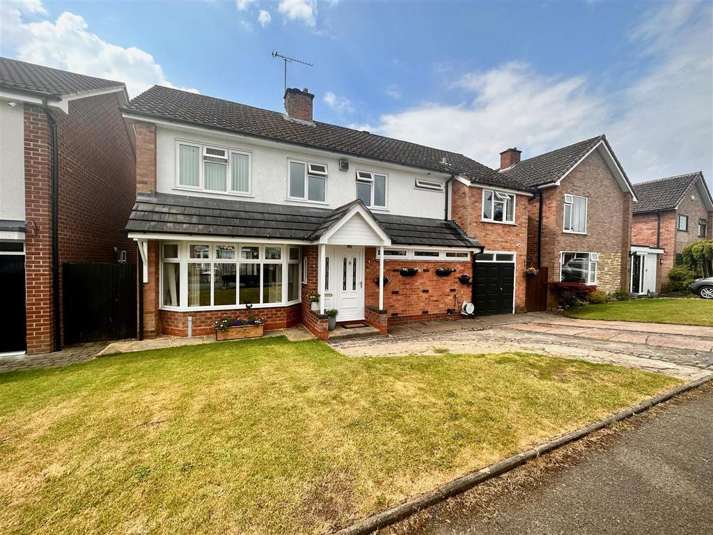 Canford Crescent, Codsall, Wolverhampton 5 bed detached house for sale