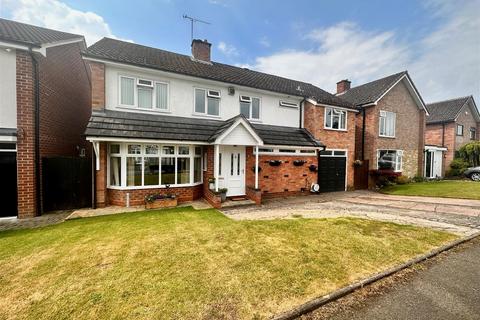 16 Canford Crescent, Codsall, Wolverhampton, WV8 2AF