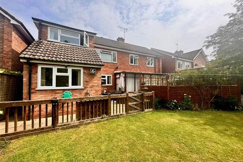 16 Canford Crescent, Codsall, Wolverhampton, WV8 2AF