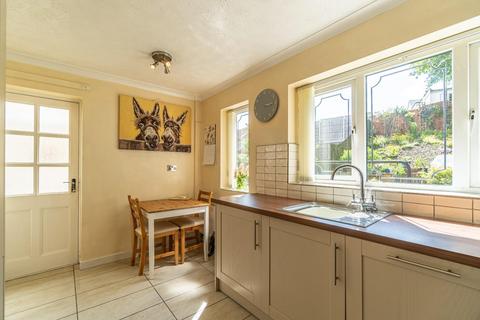 42 Harvest Close, Upper Gornal, Dudley, DY3 2HT