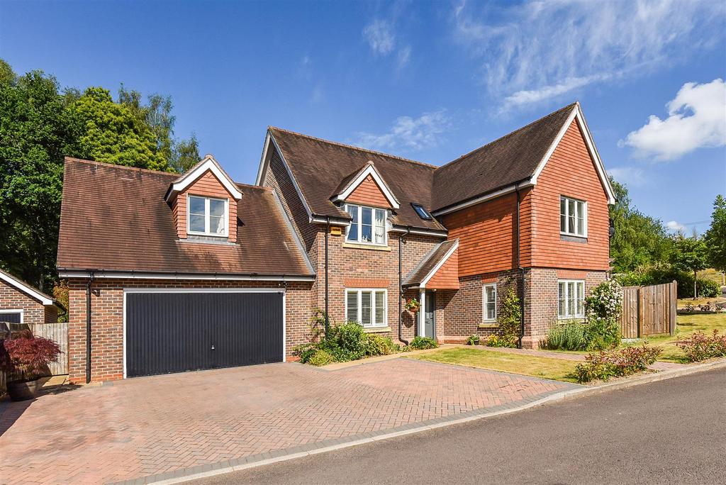 Redlands Drive, Upper Timsbury, Romsey, Hampshire 5 bed detached house