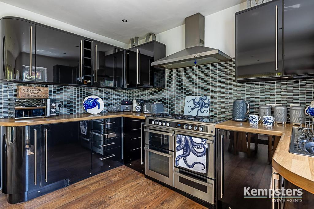 Kitchen Diner 4.jpg